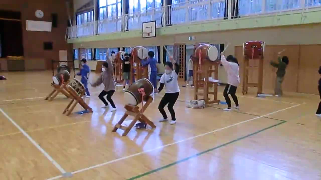 祝い太鼓の練習