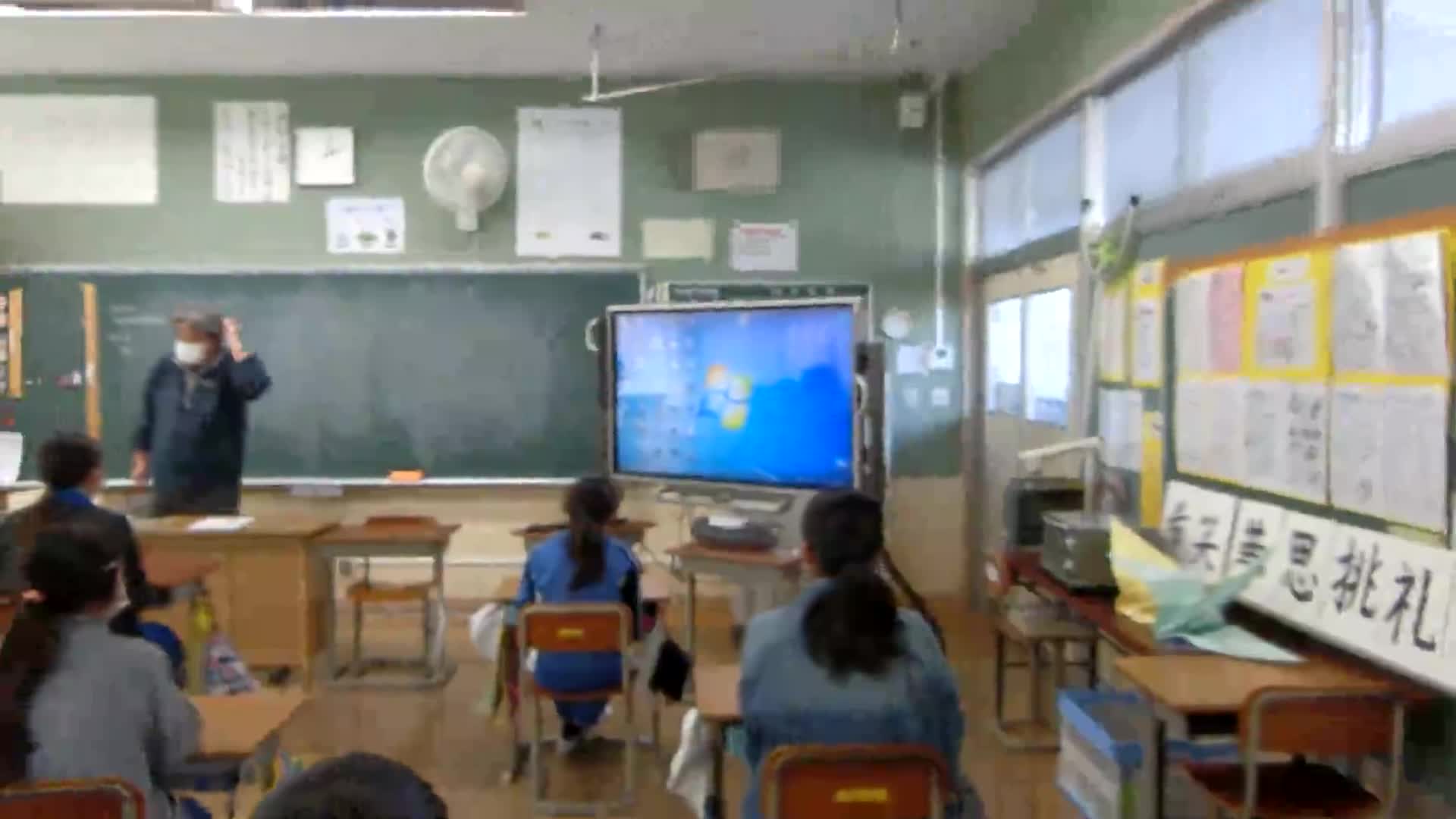 防災教育「シェイクアウト訓練」