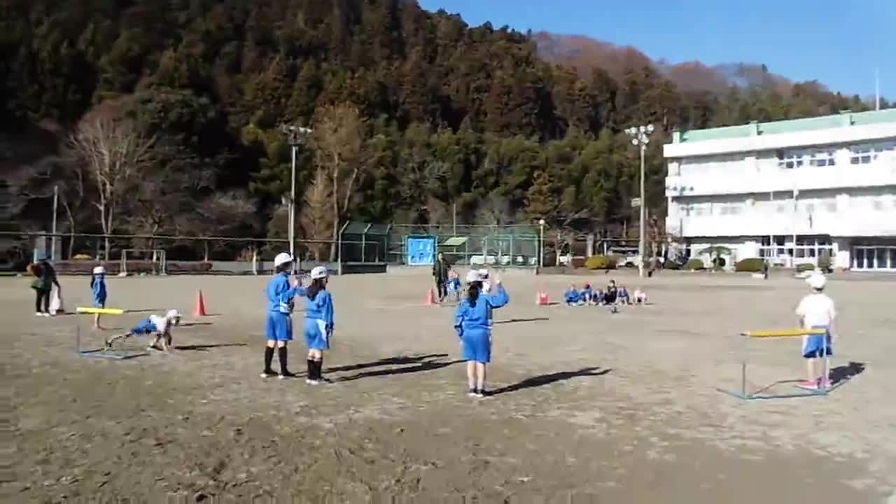 体育の授業（１・２年生）