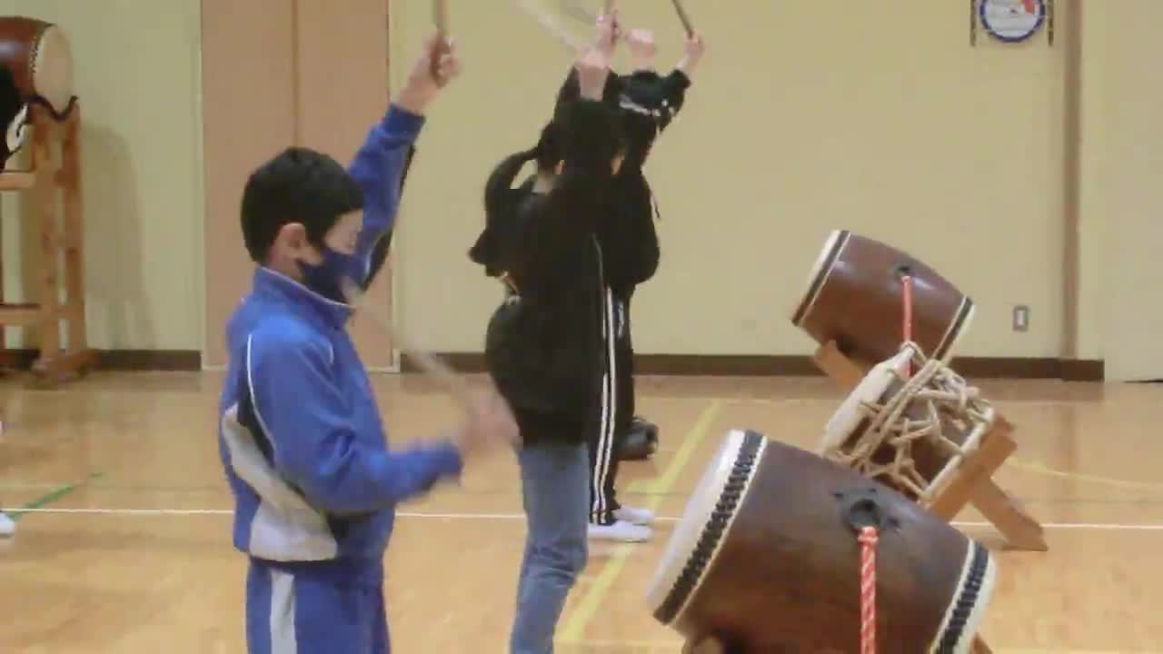 子ども祝い太鼓練習②