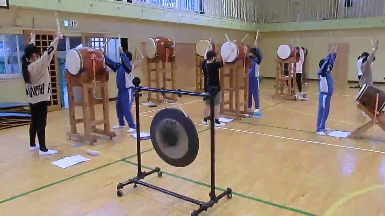 祝い太鼓の練習②
