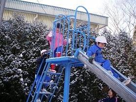 雪遊び