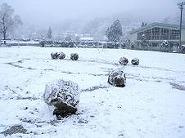 雪遊び