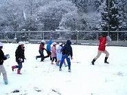 雪遊び