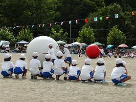 1～3年生の大玉ころがし