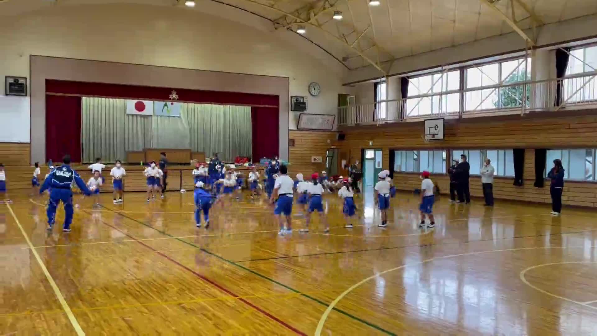タグラグビー教室 ４年 黄チーム VS 青チーム
