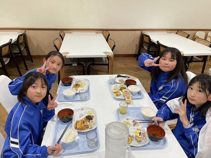 女子夕ご飯（バランスよいです）