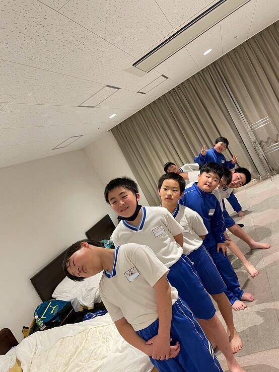 夜のお部屋をのぞいてみたら